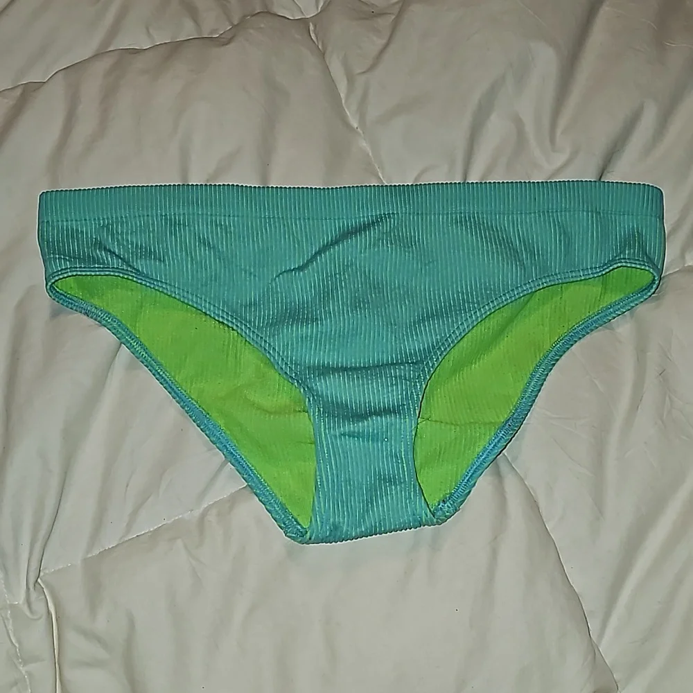 No Boundaries Sz Xlarge underwear. Nwots. Ribbed And Neon!!